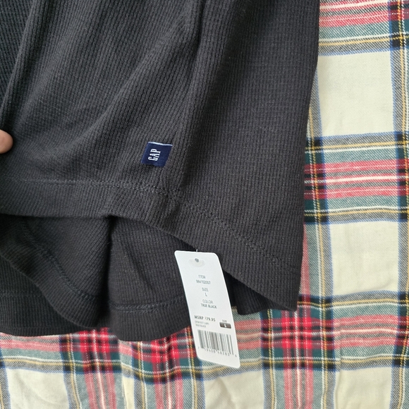 GAP holiday Women's Long Sleeve Thermal Shirt and Flannel Pant 2 Piece - Picture 6 of 10